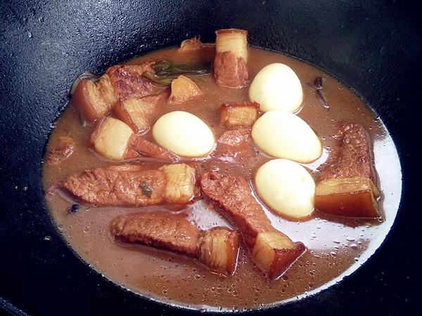 紅燒肉熏蛋的做法-咸鮮味燒菜譜