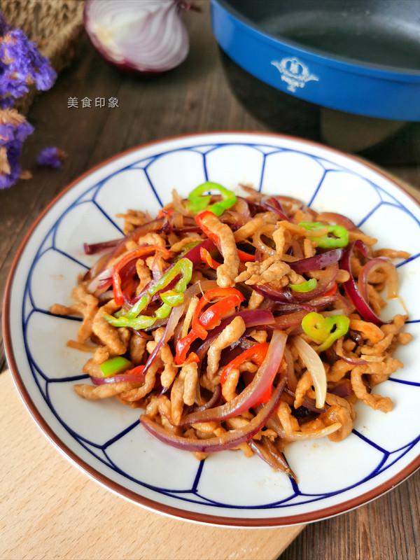 洋蔥炒肉絲的做法-家常味炒菜譜