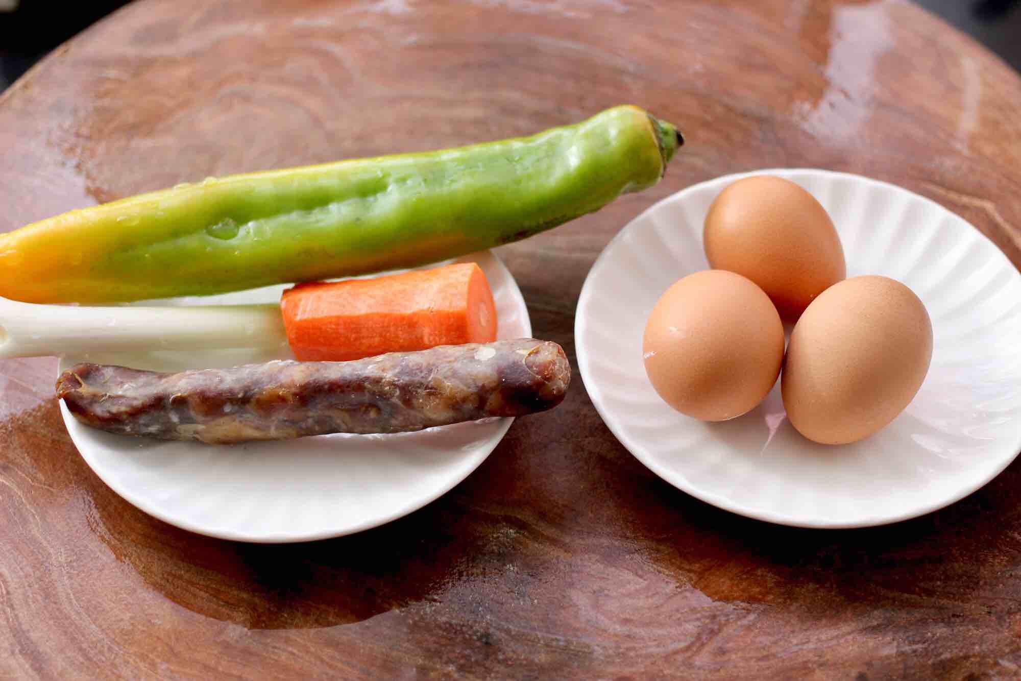 臘腸辣炒雞蛋的做法-家常味炒菜譜-易網(wǎng)<a href=http://m.henggaotouzi.com/ target=_blank class=infotextkey>健康養(yǎng)生</a>網(wǎng) 臘腸辣炒雞蛋的做法-家常味炒菜譜