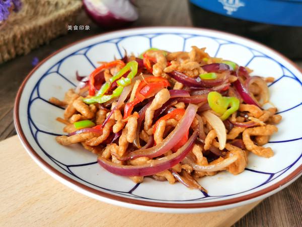 洋蔥炒肉絲的做法-家常味炒菜譜