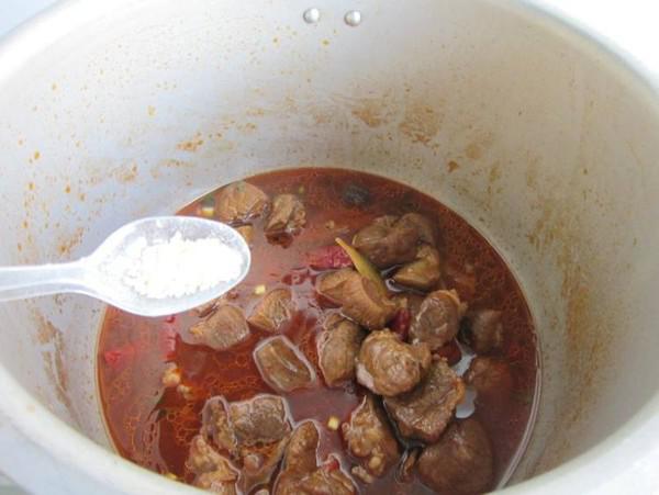 紅燒牛毽子的做法-家常味燒菜譜