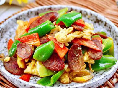臘腸辣炒雞蛋的做法-家常味炒菜譜
