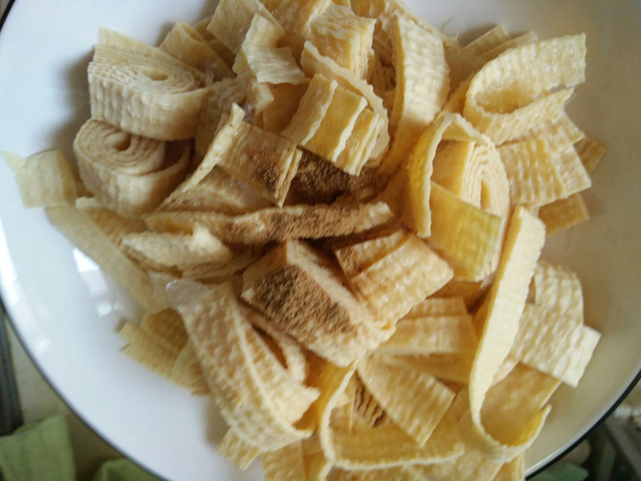 韭菜炒厚豆腐皮的做法-家常味炒菜譜