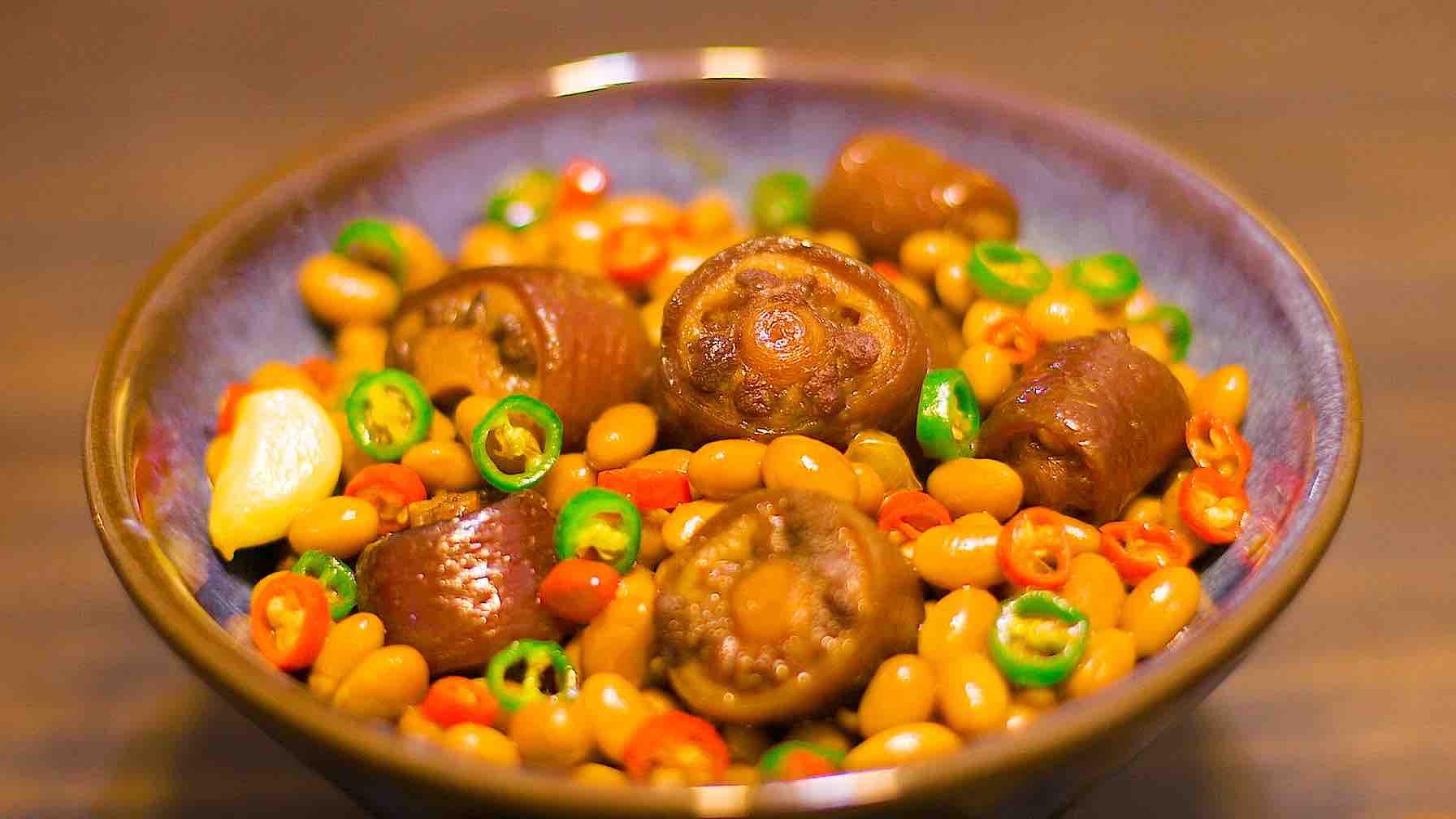 黃豆燒豬尾！超級好吃的家常菜，學會了這道菜，誰還去吃紅燒肉和大豬蹄子啊？的做法-咸鮮味燒菜譜