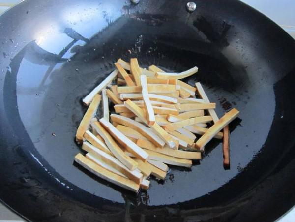 韭菜香干炒羊肉的做法-家常味炒菜譜