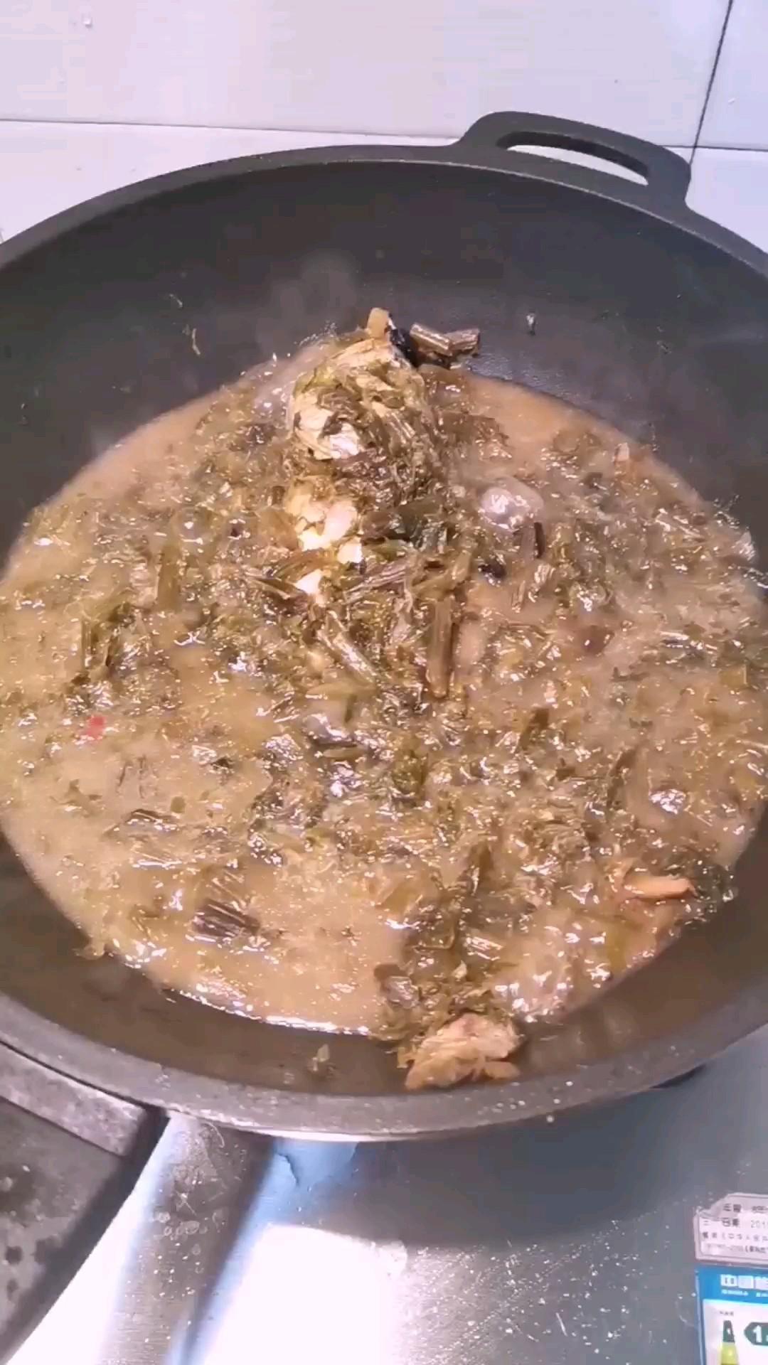 雪菜燉黃魚的做法-家常味煮菜譜