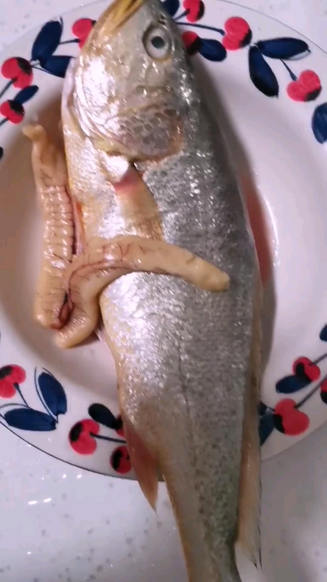 雪菜燉黃魚的做法-家常味煮菜譜