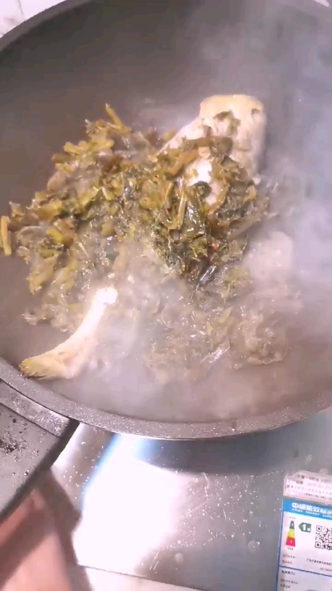 雪菜燉黃魚的做法-家常味煮菜譜