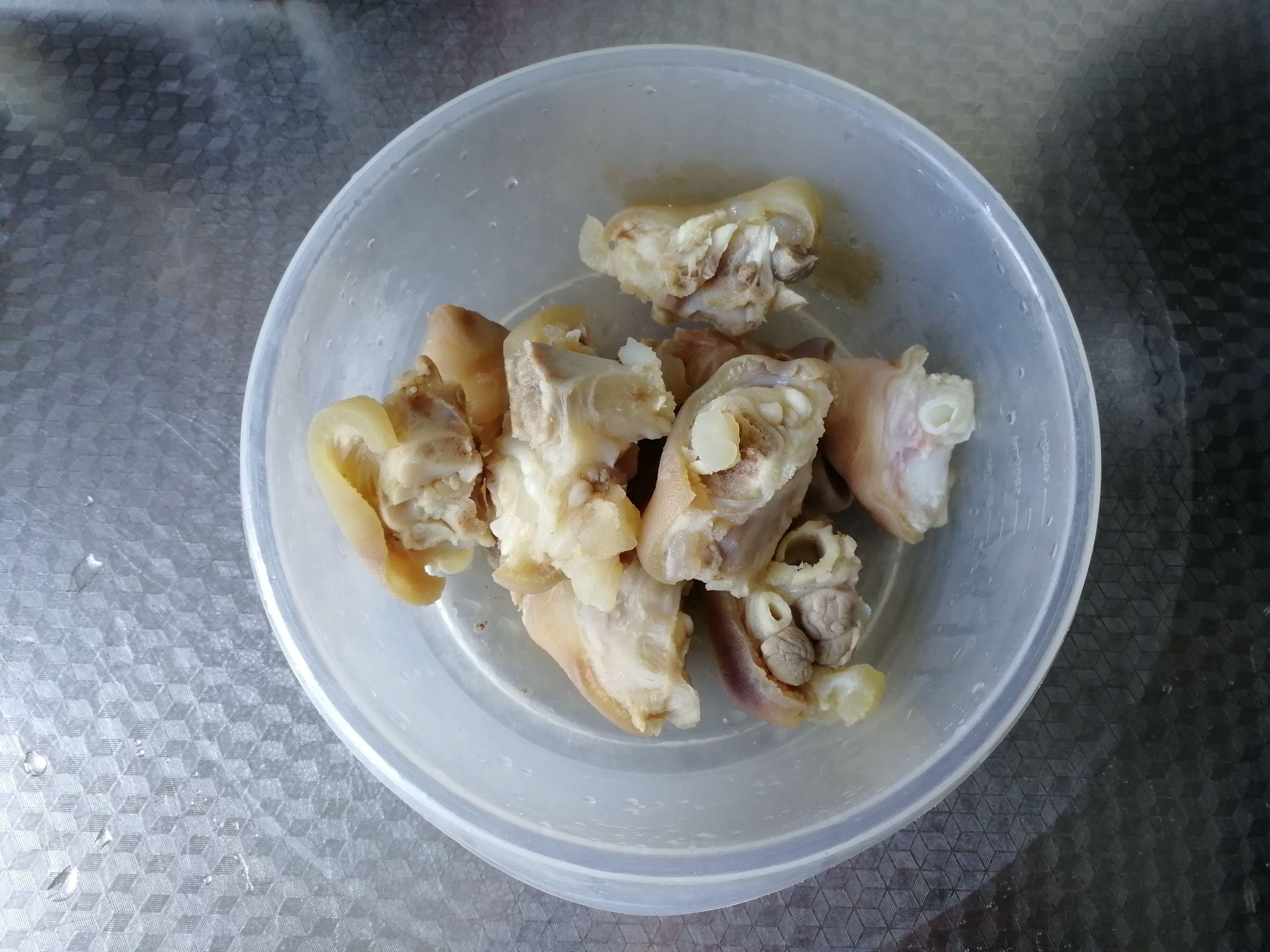 豬腳玉米湯的做法-咸鮮味燉菜譜