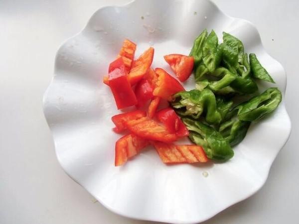 土豆燜咸肉的做法-家常味燜菜譜