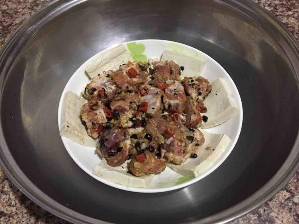 排骨蒸豆腐的做法-咸鮮味蒸菜譜