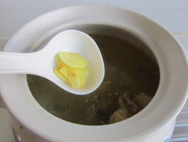 石筍干燉雞的做法-家常味燉菜譜