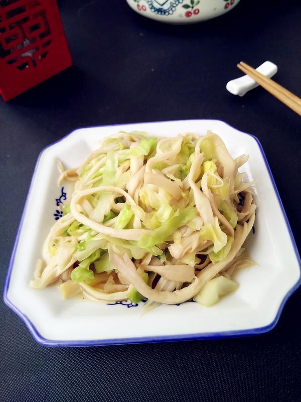 圓白菜燒杏鮑菇的做法-家常味燒菜譜