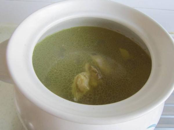 石筍干燉雞的做法-家常味燉菜譜