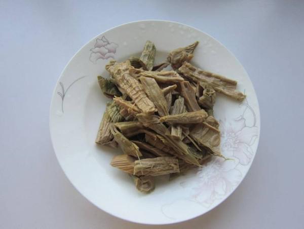 石筍干燉雞的做法-家常味燉菜譜