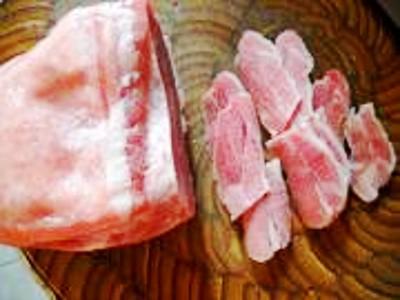 砂鍋魚頭煲的做法-咸鮮味煮菜譜