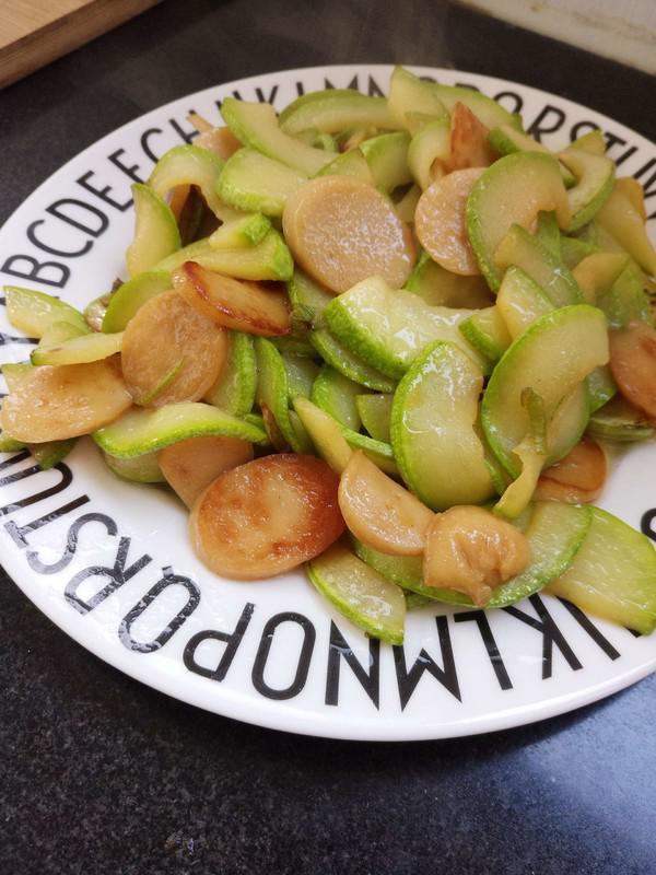 西葫蘆炒火腿腸的做法-家常味炒菜譜