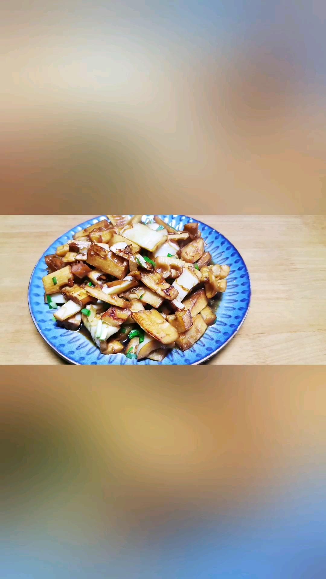 油燜春筍的做法-家常味炒菜譜