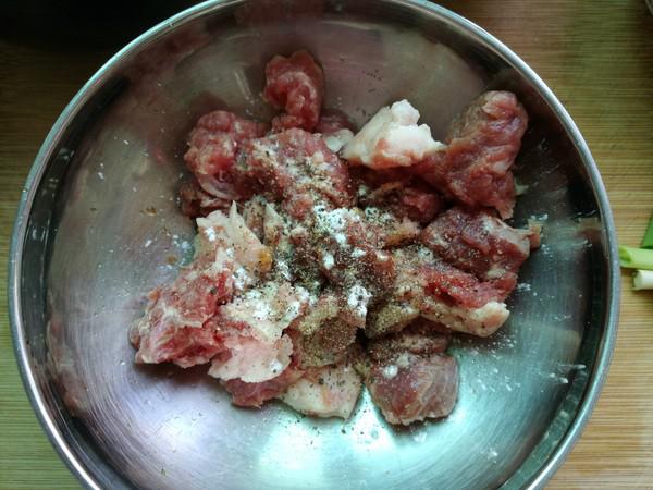 牛肉筍干大雜燴的做法-家常味燴菜譜-易網健康養生網 牛肉筍干大雜燴的做法-家常味燴菜譜