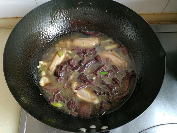 紅蘑雞翅燉寬粉的做法-家常味燉菜譜-易網健康養生網 紅蘑雞翅燉寬粉的做法-家常味燉菜譜