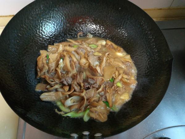 鳳尾菇炒肉的做法-家常味炒菜譜