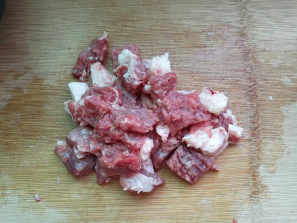 牛肉筍干大雜燴的做法-家常味燴菜譜-易網<a href=http://m.henggaotouzi.com/ target=_blank class=infotextkey>健康養生</a>網 牛肉筍干大雜燴的做法-家常味燴菜譜