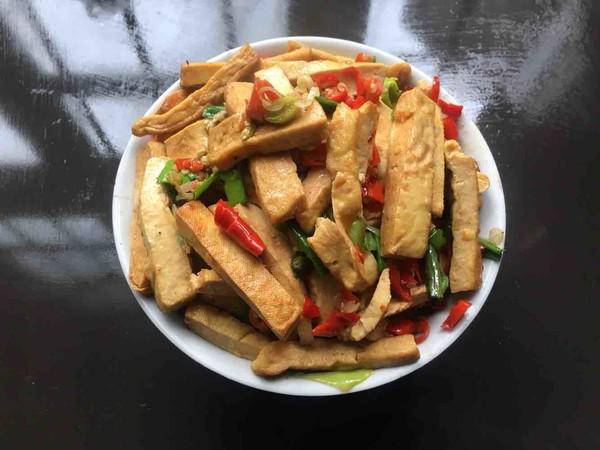 小炒香干的做法-家常味炒菜譜