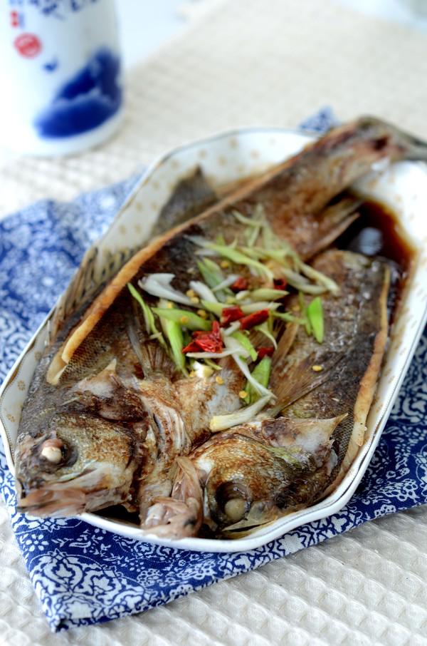 清蒸海鱸魚的做法-咸鮮味蒸菜譜