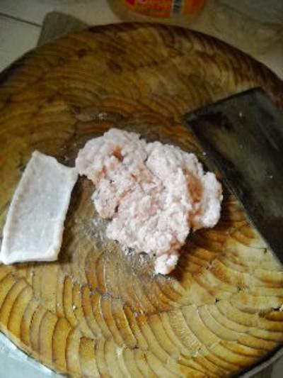 微波雪菜鮮肉月餅的做法-咸鮮味微波菜譜