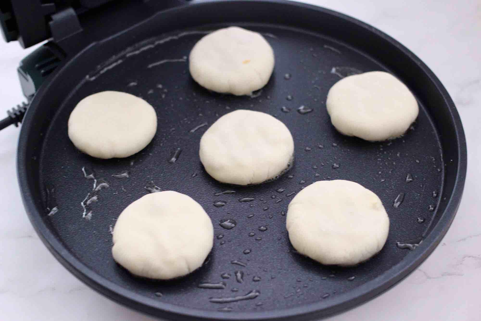 韭菜扇貝餡餅的做法-咸鮮味煎菜譜