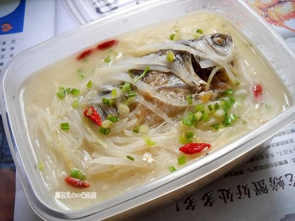 蘿卜絲燉野鯽魚的做法-家常味燉菜譜
