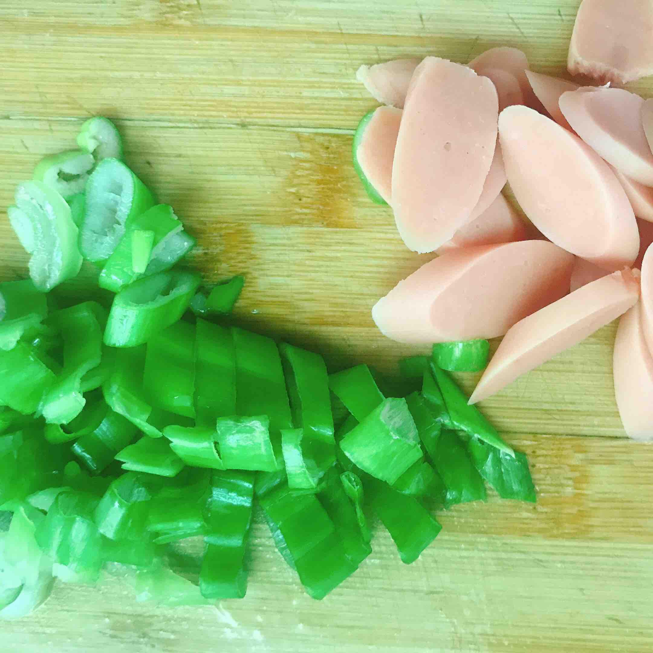 胡蘿卜炒木耳的做法-咸鮮味炒菜譜