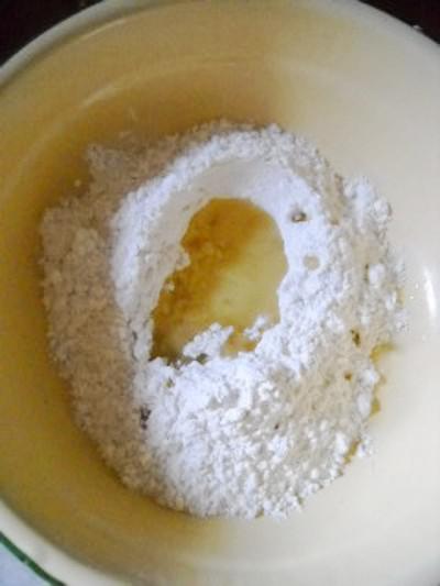 微波雪菜鮮肉月餅的做法-咸鮮味微波菜譜