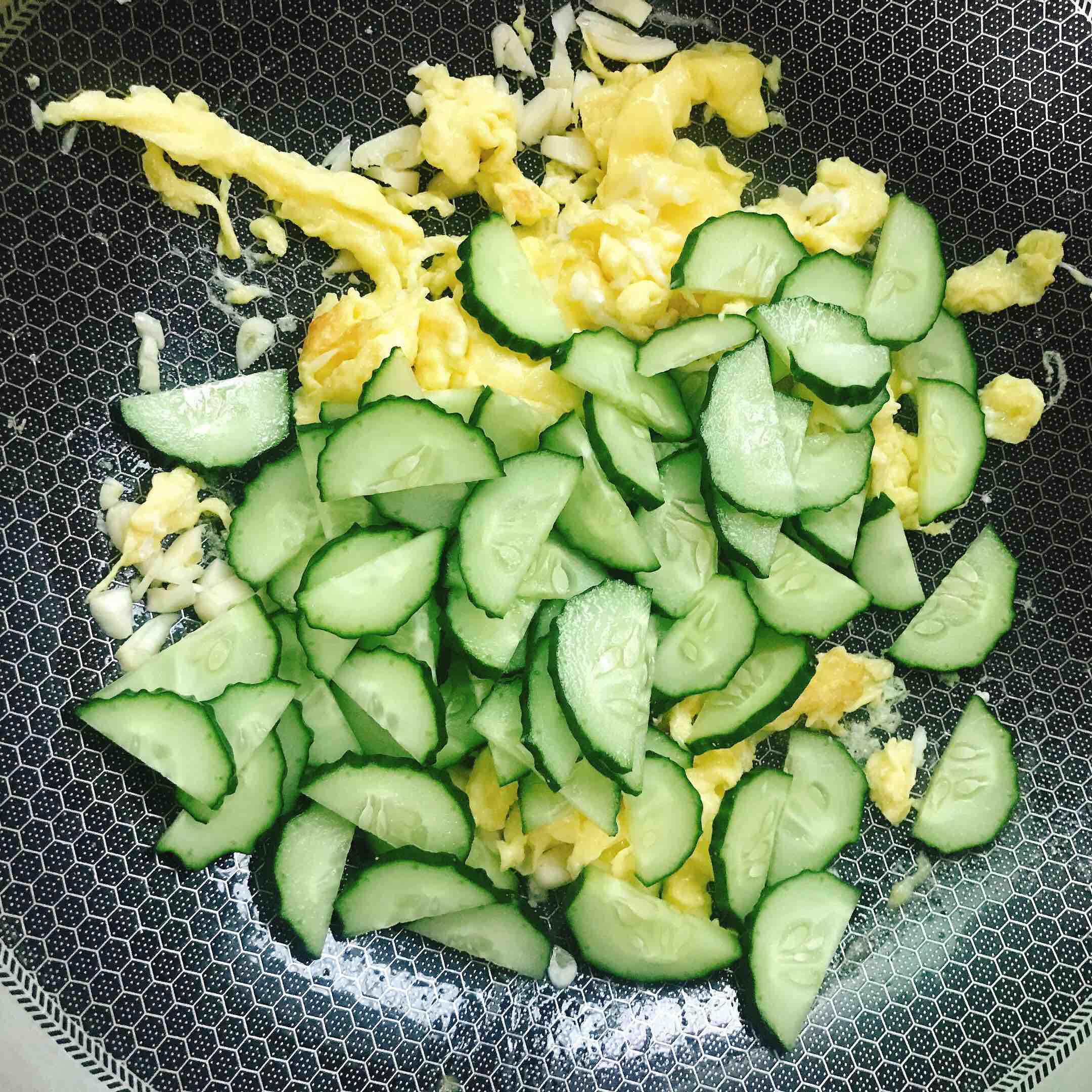 青瓜炒雞蛋的做法-家常味炒菜譜