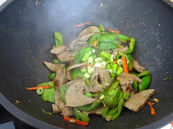 小炒羊肝的做法-咸鮮味炒菜譜