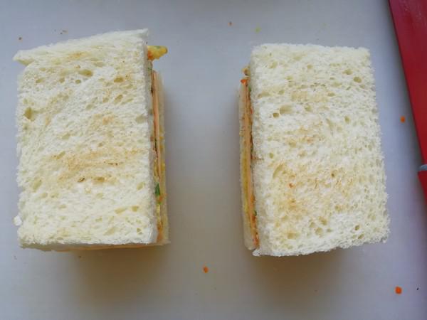 煎蛋奶酪三明治的做法-家常味煎菜譜