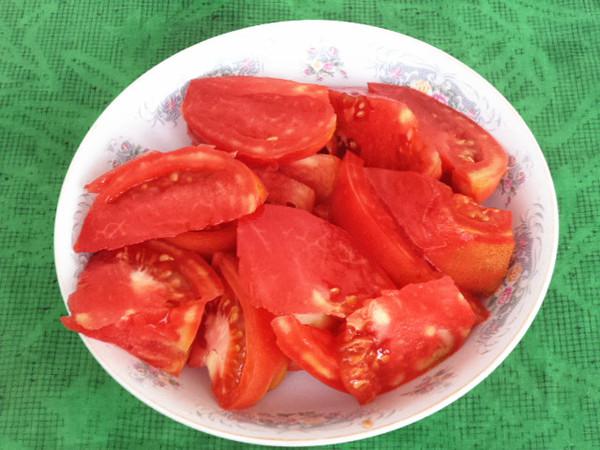 番茄木耳炒雞蛋的做法-家常味炒菜譜-易網<a href=http://m.henggaotouzi.com/ target=_blank class=infotextkey>健康養生</a>網 番茄木耳炒雞蛋的做法-家常味炒菜譜