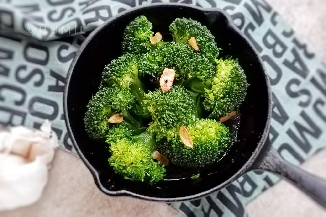 蒜香蒸西蘭花的做法-蒜香味蒸菜譜