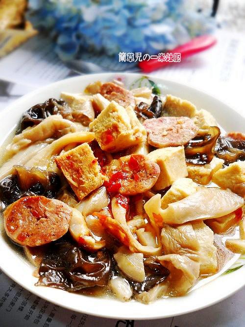 菇耳凍豆腐的做法-咸鮮味燉菜譜