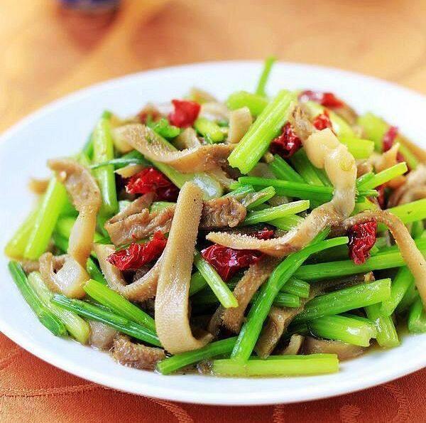 毛芹菜炒羊肚的做法-香辣味炒菜譜-易網健康養生網 毛芹菜炒羊肚的做法-香辣味炒菜譜