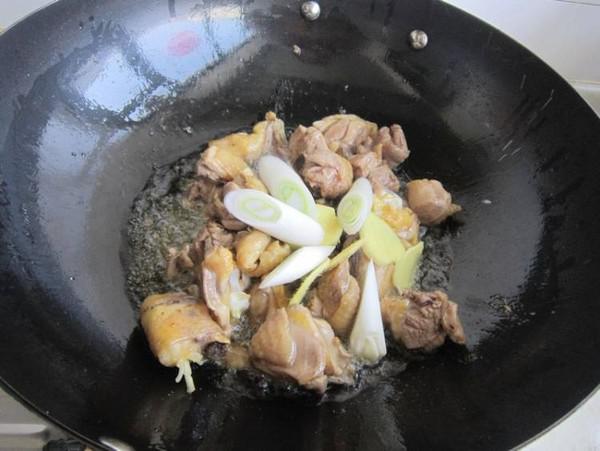 墨魚干燒雞的做法-家常味燒菜譜