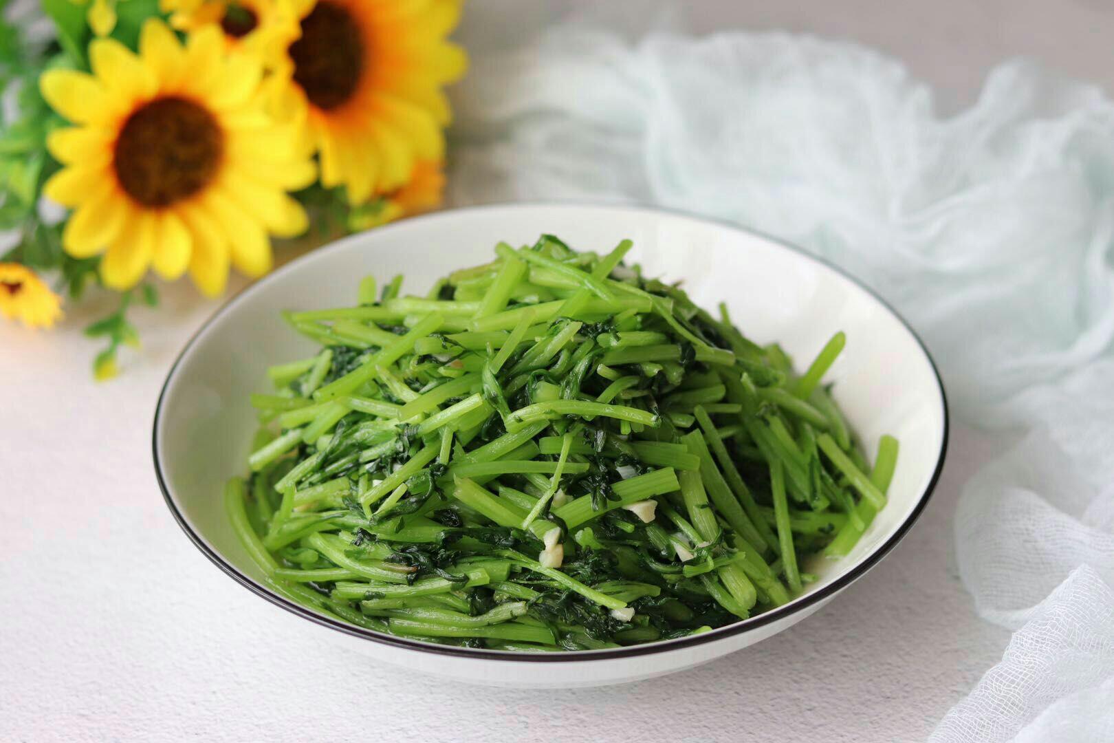 蒜蓉茼蒿的做法-家常味炒菜譜