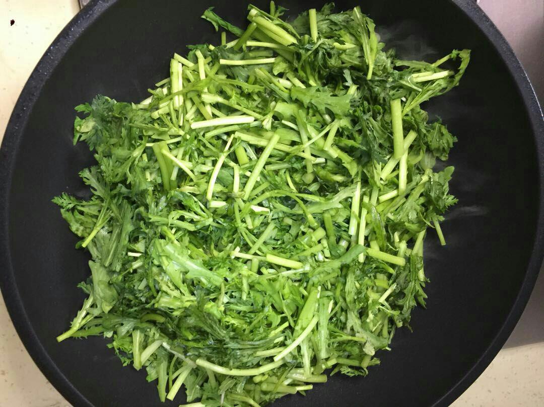 蒜蓉茼蒿的做法-家常味炒菜譜