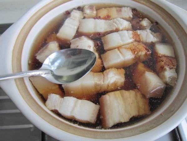 蓮藕肉煲的做法-家常味燉菜譜-易網(wǎng)健康養(yǎng)生網(wǎng) 蓮藕肉煲的做法-家常味燉菜譜