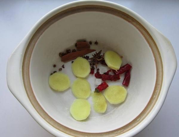 蓮藕肉煲的做法-家常味燉菜譜-易網(wǎng)健康養(yǎng)生網(wǎng) 蓮藕肉煲的做法-家常味燉菜譜