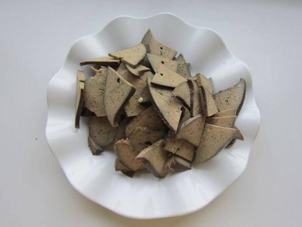 芹菜炒豬肝的做法-家常味炒菜譜
