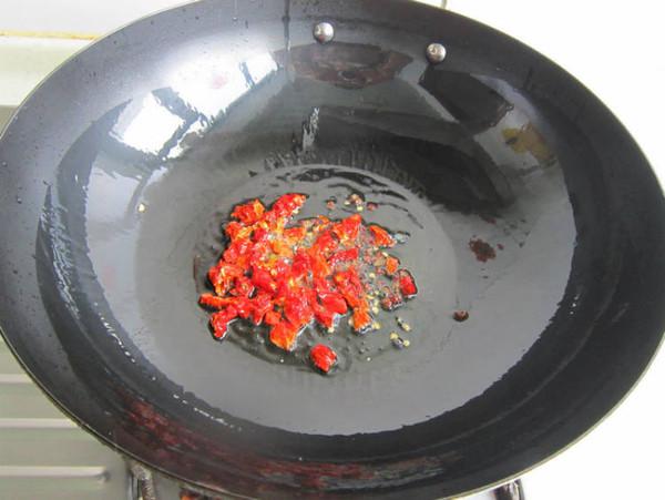 毛芹菜炒羊肚的做法-香辣味炒菜譜-易網健康養生網 毛芹菜炒羊肚的做法-香辣味炒菜譜