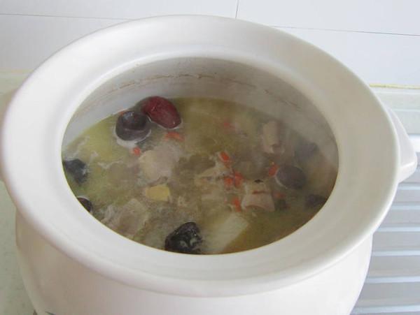 山藥木耳燉雞的做法-家常味燉菜譜