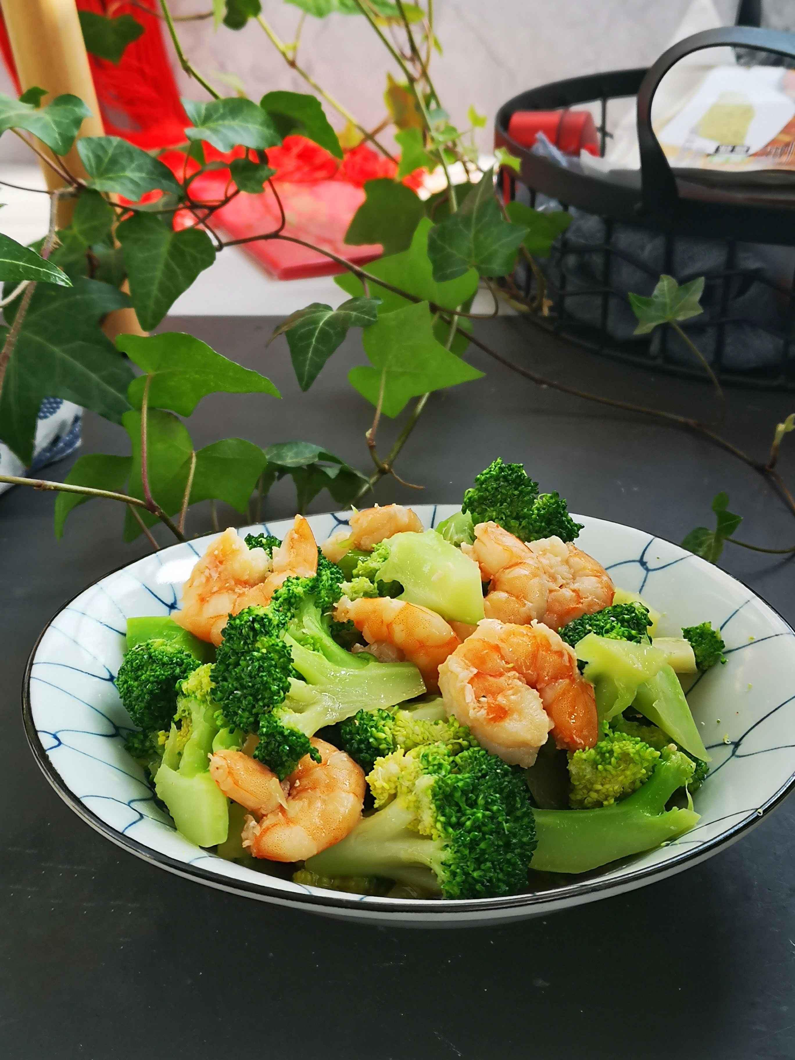 美味不發胖，蝦仁西藍花的做法-咸鮮味炒菜譜