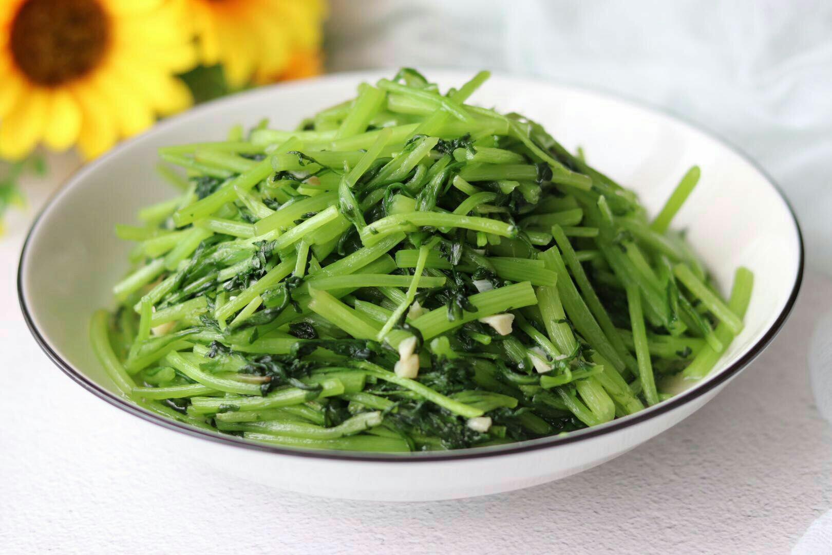 蒜蓉茼蒿的做法-家常味炒菜譜